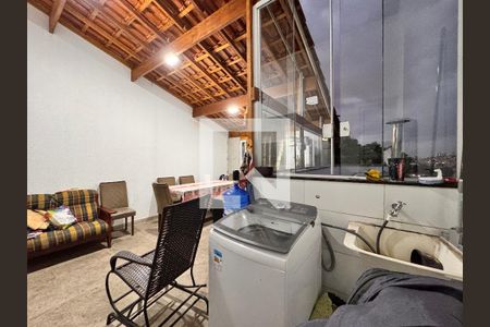 Apartamento à venda com 100m², 2 quartos e 1 vagaLavanderia