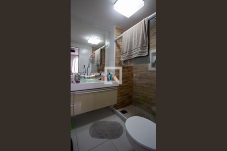 Apartamento para alugar com 195m², 3 quartos e 3 vagas Apartamento para alugar com 195m², 3 quartos e 3 vagasBanheiro da Suíte 1