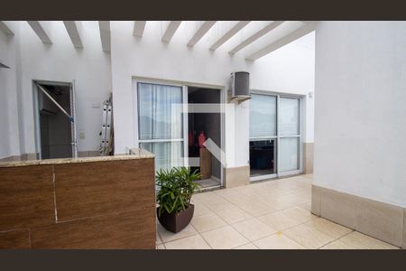 Apartamento para alugar com 195m², 3 quartos e 3 vagas Apartamento para alugar com 195m², 3 quartos e 3 vagasCobertura