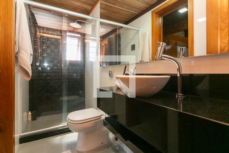 Casa à venda com 478m², 4 quartos e 3 vagas Casa à venda com 478m², 4 quartos e 3 vagasBanheiro Suite 1