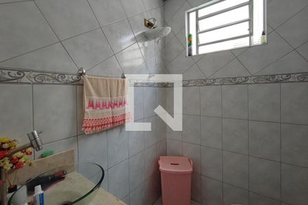 Casa à venda com 340m², 4 quartos e 4 vagasBanheiro 