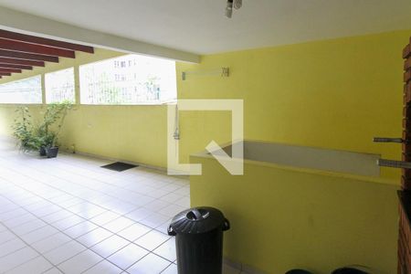 Casa à venda com 100m², 3 quartos e 2 vagas Casa à venda com 100m², 3 quartos e 2 vagasTerraço/Área comum