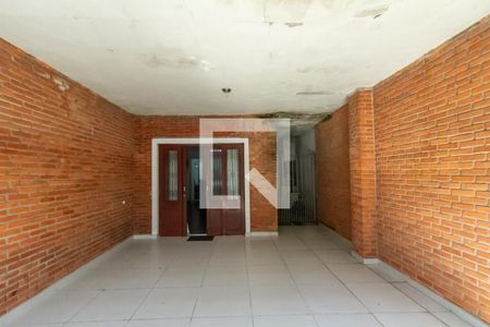 Casa à venda com 213m², 6 quartos e 2 vagas Casa à venda com 213m², 6 quartos e 2 vagasGaragem