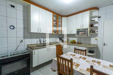 Casa à venda com 213m², 6 quartos e 2 vagas Casa à venda com 213m², 6 quartos e 2 vagasCozinha