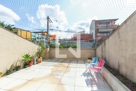 Casa à venda com 213m², 6 quartos e 2 vagas Casa à venda com 213m², 6 quartos e 2 vagasVista da Suíte 1