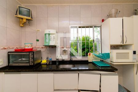 Casa à venda com 241m², 2 quartos e 2 vagas Casa à venda com 241m², 2 quartos e 2 vagasCozinha