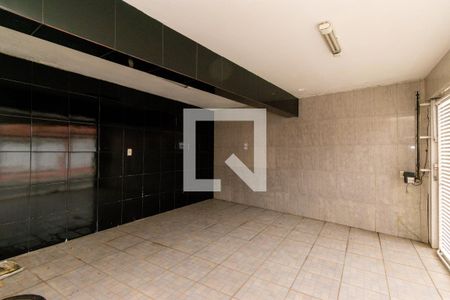 Casa à venda com 241m², 2 quartos e 2 vagas Casa à venda com 241m², 2 quartos e 2 vagasGaragem