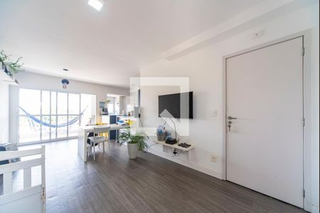 Sala de apartamento à venda com 2 quartos, 65m² em Vila Eldízia, Santo André