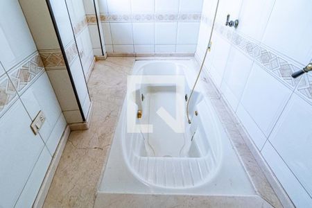 Casa à venda com 150m², 3 quartos e 4 vagasSuíte - Banheiro