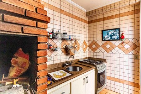 Casa à venda com 150m², 3 quartos e 4 vagasChurrasqueira