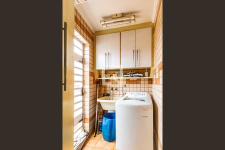 Casa à venda com 150m², 3 quartos e 4 vagasLavanderia