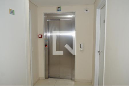Apartamento à venda com 55m², 1 quarto e 1 vagaElevador