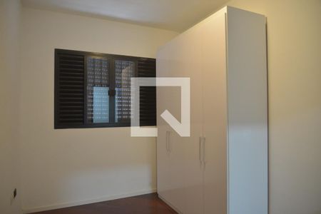 Casa para alugar com 180m², 3 quartos e 5 vagasQuarto 2