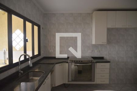 Casa para alugar com 180m², 3 quartos e 5 vagasCozinha - Armários