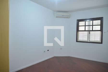 Casa para alugar com 180m², 3 quartos e 5 vagasQuarto Suíte