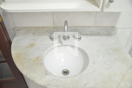 Casa para alugar com 180m², 3 quartos e 5 vagasBanheiro Social