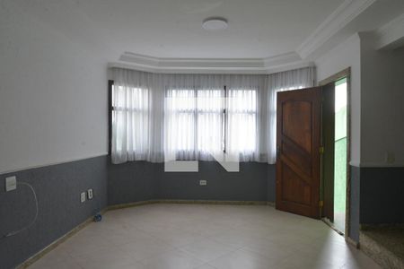 Sala de casa para alugar com 3 quartos, 180m² em Vila Humaita, Santo André