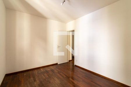 Apartamento à venda com 127m², 3 quartos e 1 vagaQuarto 2