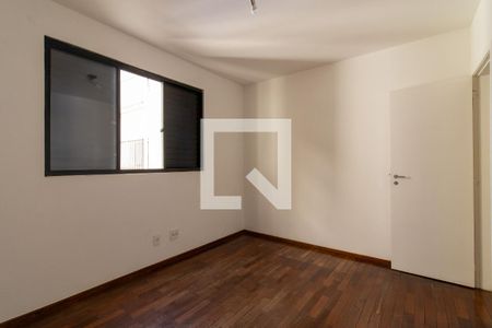 Apartamento à venda com 127m², 3 quartos e 1 vagaQuarto 2