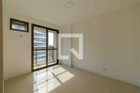 Apartamento à venda com 84m², 3 quartos e 1 vaga Apartamento à venda com 84m², 3 quartos e 1 vagaSuíte