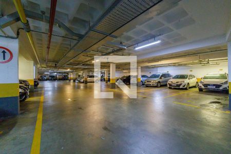 Apartamento à venda com 84m², 3 quartos e 1 vaga Apartamento à venda com 84m², 3 quartos e 1 vagaÁrea Comum - Garagem
