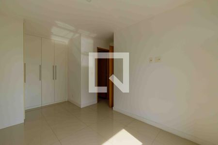 Apartamento à venda com 84m², 3 quartos e 1 vaga Apartamento à venda com 84m², 3 quartos e 1 vagaSuíte