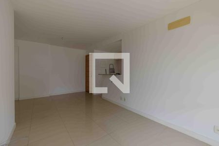 Apartamento à venda com 84m², 3 quartos e 1 vaga Apartamento à venda com 84m², 3 quartos e 1 vagaSala