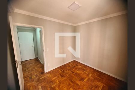 Apartamento à venda com 82m², 2 quartos e 1 vagaFoto 02