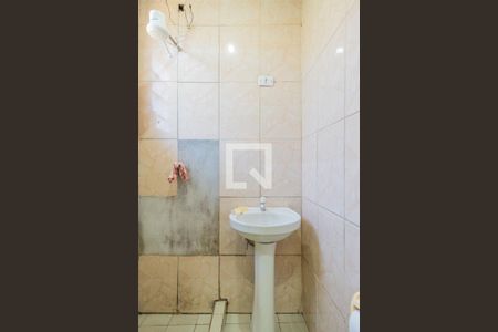Banheiro de casa à venda com 2 quartos, 300m² em Tristeza, Porto Alegre