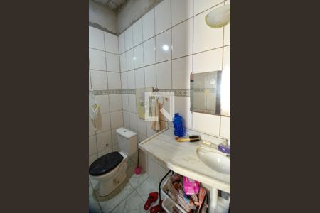 Casa à venda com 184m², 4 quartos e 3 vagasBanheiro 2