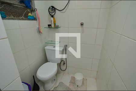 Casa à venda com 184m², 4 quartos e 3 vagasBanheiro 2
