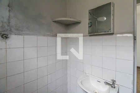 Casa à venda com 240m², 2 quartos e 2 vagasBanheiro