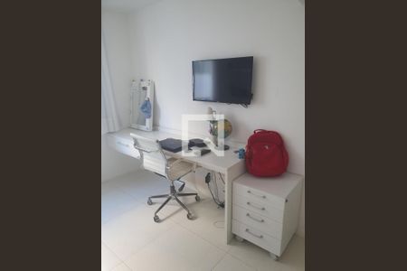 Apartamento à venda com 90m², 3 quartos e 3 vagasQuarto