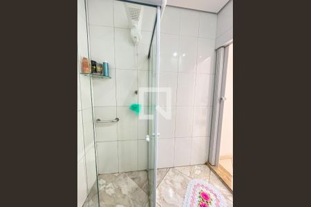 Casa à venda com 250m², 2 quartos e 3 vagasBanheiro Corredor