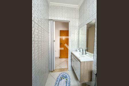 Casa à venda com 250m², 2 quartos e 3 vagasBanheiro da Suíte