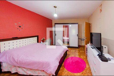 Casa à venda com 360m², 3 quartos e 3 vagas Casa à venda com 360m², 3 quartos e 3 vagasSuíte