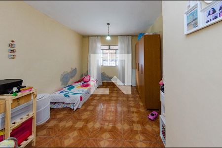 Casa à venda com 360m², 3 quartos e 3 vagas Casa à venda com 360m², 3 quartos e 3 vagasQuarto 1