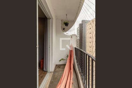 Sacada de apartamento à venda com 2 quartos, 75m² em Vila Olímpia, São Paulo