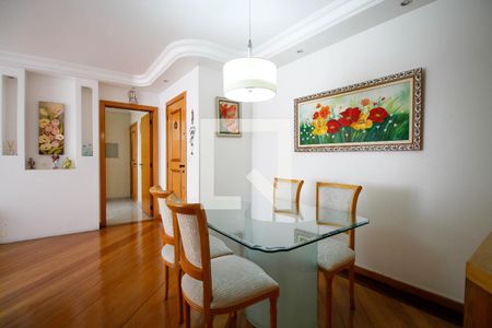 Apartamento à venda com 130m², 3 quartos e 1 vaga Apartamento à venda com 130m², 3 quartos e 1 vagaSala de Jantar