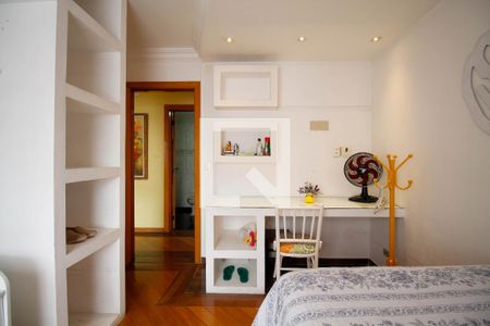 Apartamento à venda com 130m², 3 quartos e 1 vaga Apartamento à venda com 130m², 3 quartos e 1 vagaQuarto 2