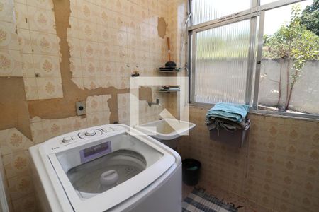 Apartamento à venda com 75m², 2 quartos e 1 vagaÁrea de Serviço