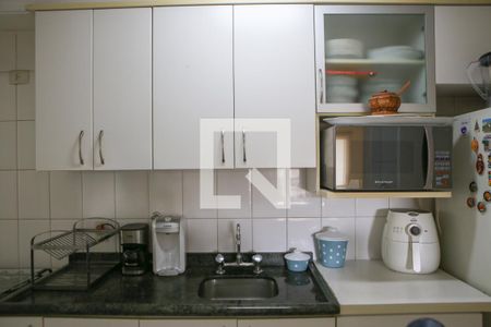 Apartamento à venda com 72m², 2 quartos e 1 vagaCozinha 