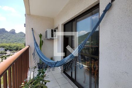 Apartamento à venda com 80m², 3 quartos e 1 vagaVaranda