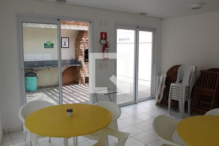 Apartamento para alugar com 45m², 2 quartos e 1 vagaÁrea comum - Salão de festas
