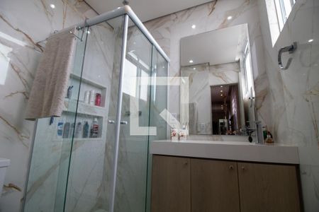 Apartamento à venda com 119m², 3 quartos e sem vagaBanheiro da Suíte