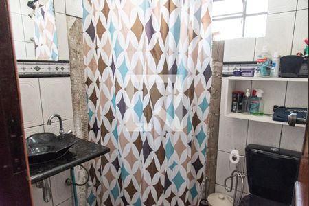 Casa à venda com 120m², 3 quartos e 2 vagas Casa à venda com 120m², 3 quartos e 2 vagasBanheiro