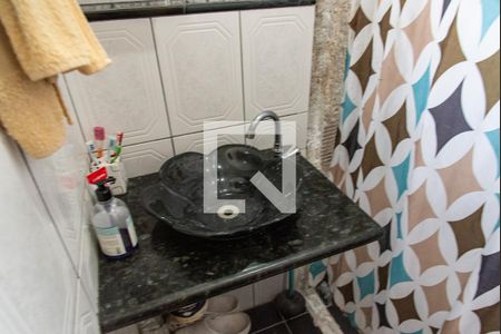 Casa à venda com 120m², 3 quartos e 2 vagas Casa à venda com 120m², 3 quartos e 2 vagasBanheiro