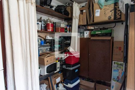 Casa à venda com 120m², 3 quartos e 2 vagas Casa à venda com 120m², 3 quartos e 2 vagasEdícula - quarto