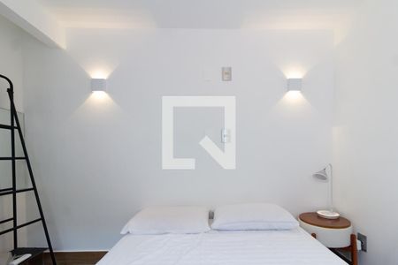 Quarto 1 de apartamento à venda com 2 quartos, 71m² em Leblon, Rio de Janeiro