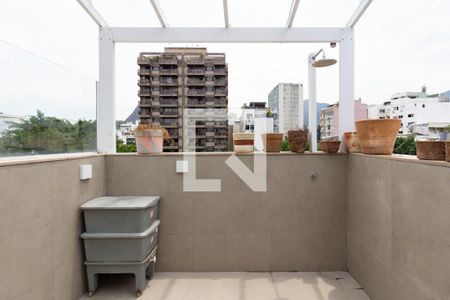 Apartamento à venda com 71m², 2 quartos e sem vaga Apartamento à venda com 71m², 2 quartos e sem vagaCobertura